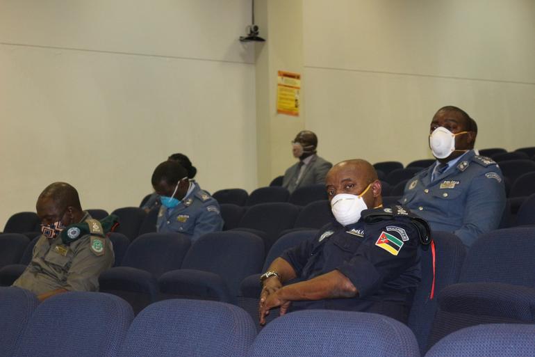 Secretária de Estado na Provincia de Maputo sauda à PRM pelo seu 45º Aniversário Secretária de Estado na Provincia de Maputo sauda à PRM pelo seu 45º Aniversário