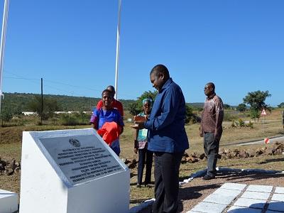 Sua Excelência Presidente da República de Moçambique-Inauguração Terminal Internacional Rodoviária Ressano Garcia-Distrito Moamba Sua Excelência Presidente da República de Moçambique-Inauguração Terminal Internacional Rodoviária Ressano Garcia-Distrito Moamba