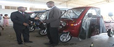 Combatentes da Província de Maputo recebem motociclos Combatentes da Província de Maputo recebem motociclos