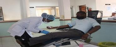 Funcionários dos Serviços Provinciais de Assuntos Sociais doam sangue