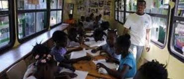 EM MAGUDE: Professores primários de Maputo pedem fim de turmas ao ar livre EM MAGUDE: Professores primários de Maputo pedem fim de turmas ao ar livre